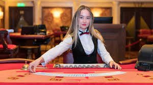 sevenslot mobile app showing live blackjack dealer and Liga 1 sportsbook markets
